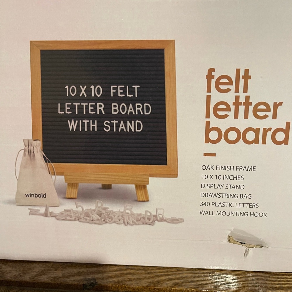 Winbold Felt Letter Board with Stand